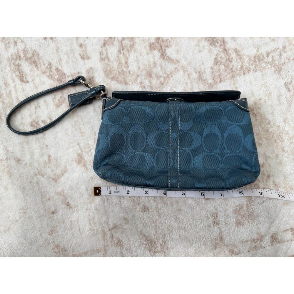Coach Teal Blue Signature Jacquard Turnlock Wristlet Wallet Clutch - Picture 11 of 11